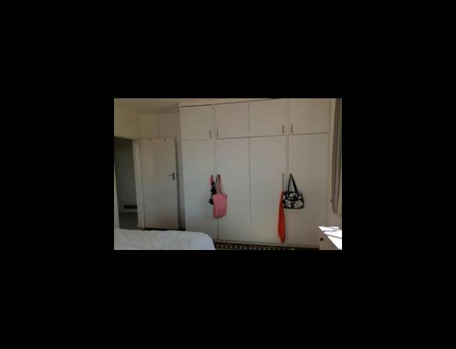 2 bed property to rent in GARDENS